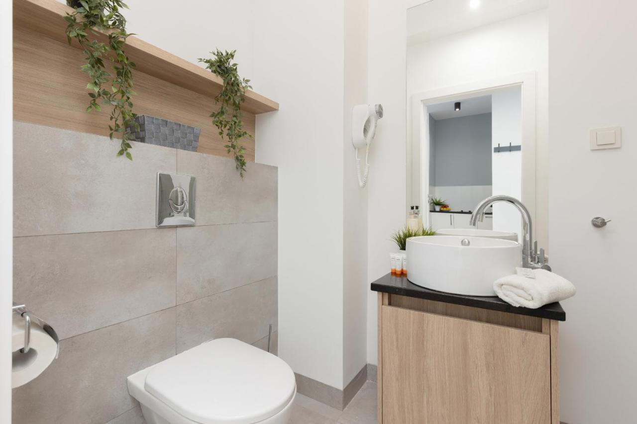 Wola Pet-friendly With Ac Slawinska By Renters Leilighet