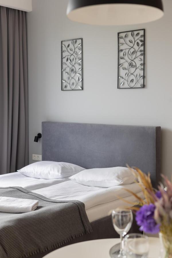 Wola Pet-friendly With Ac Slawinska By Renters Leilighet *